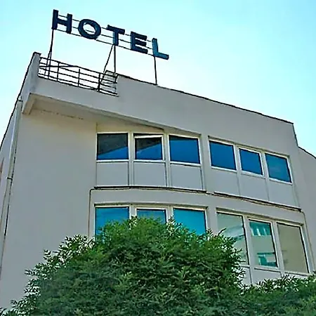 Skopje 3*